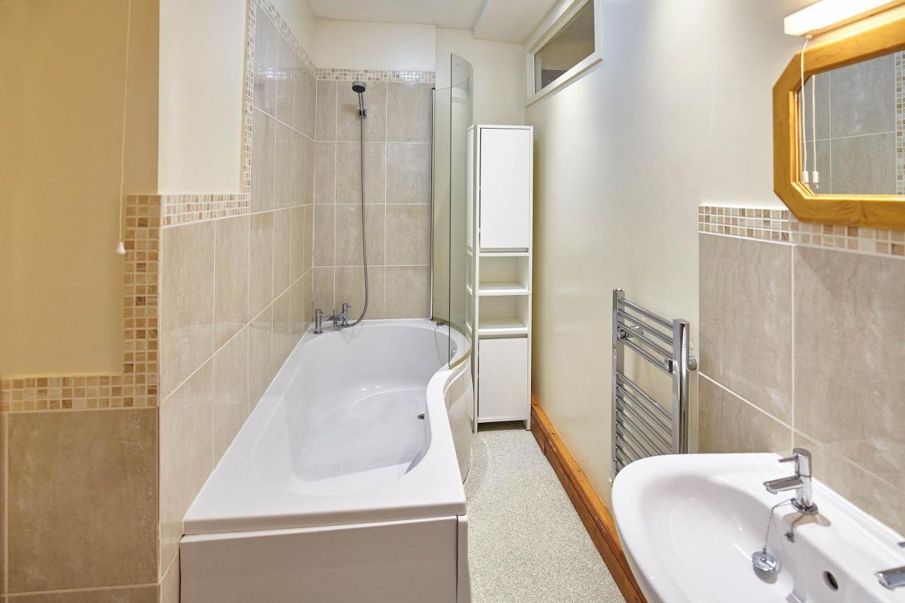 Host & Stay - The Arches Cottage Brotton 外观 照片